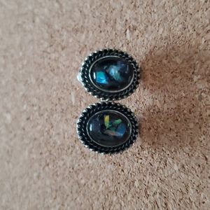 3/10 Vintage Earrings